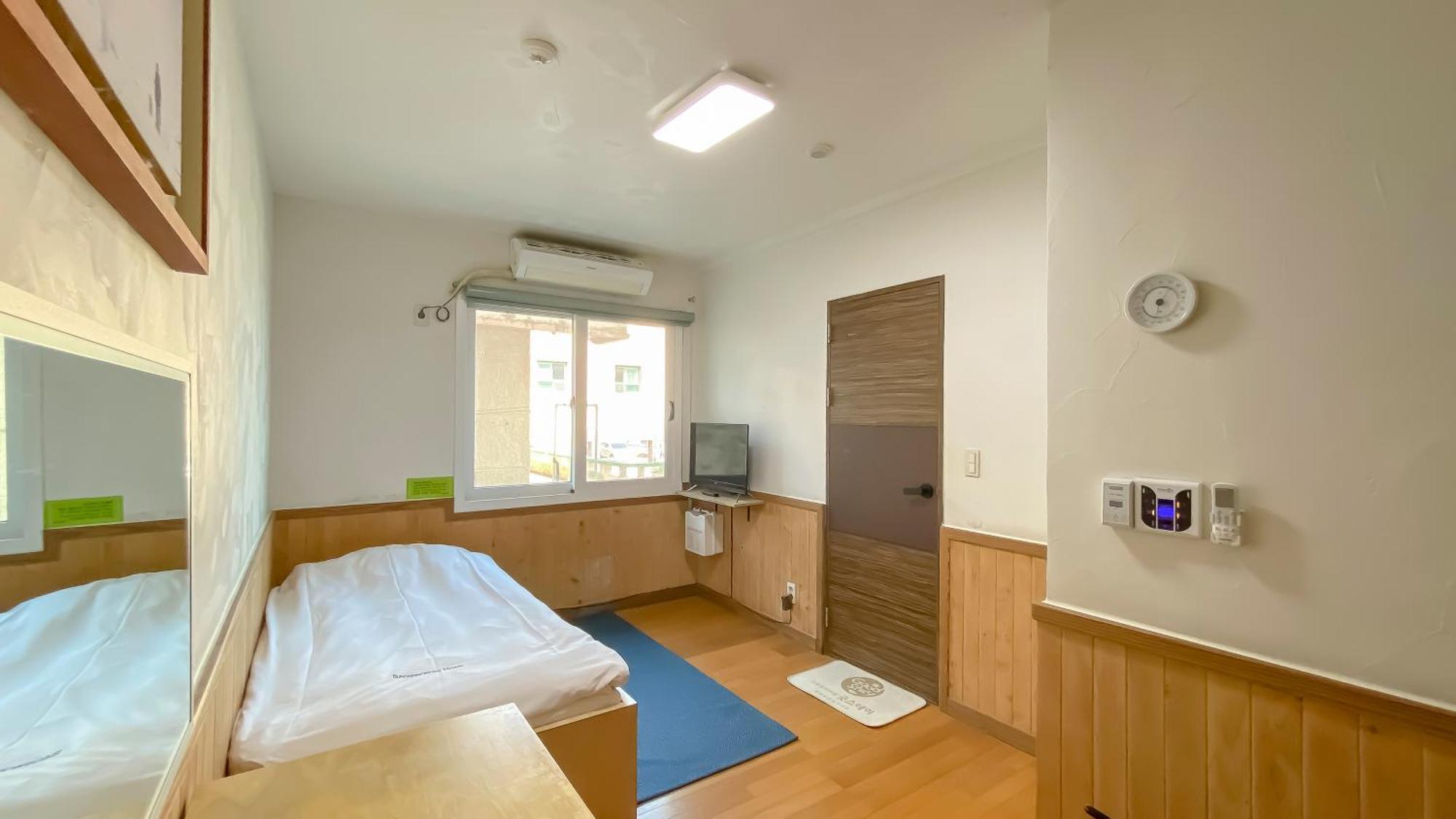 Backpacker'S Home Согвипхо Экстерьер фото