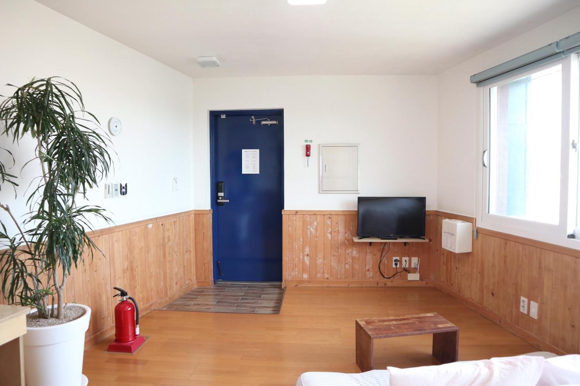Backpacker'S Home Согвипхо Экстерьер фото